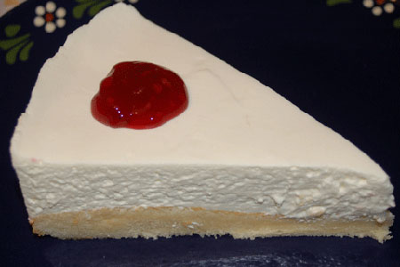 außergewöhnliche und besondere Torte mit Essig und Roter Grütze